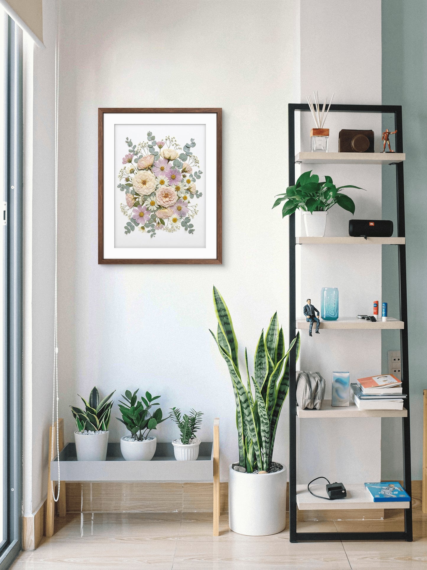 Crête de fleurs sauvages de la sérénité