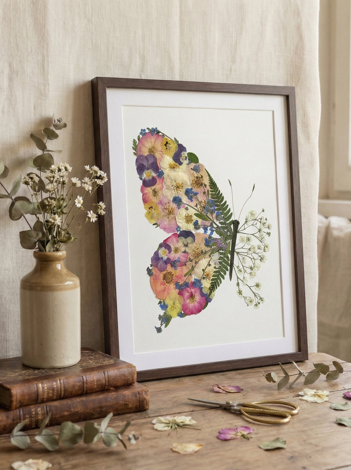 Papillon à ailes de pétales